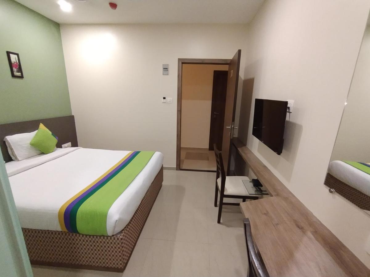 Hotel Ocean Suites Bombay Esterno foto