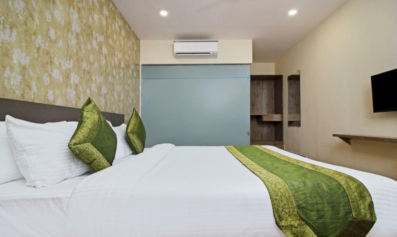 Hotel Ocean Suites Bombay Esterno foto