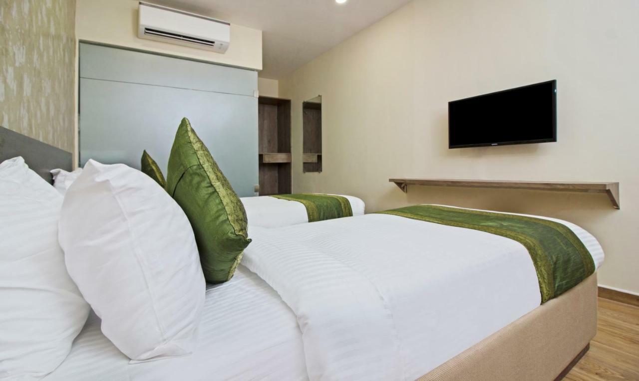 Hotel Ocean Suites Bombay Esterno foto