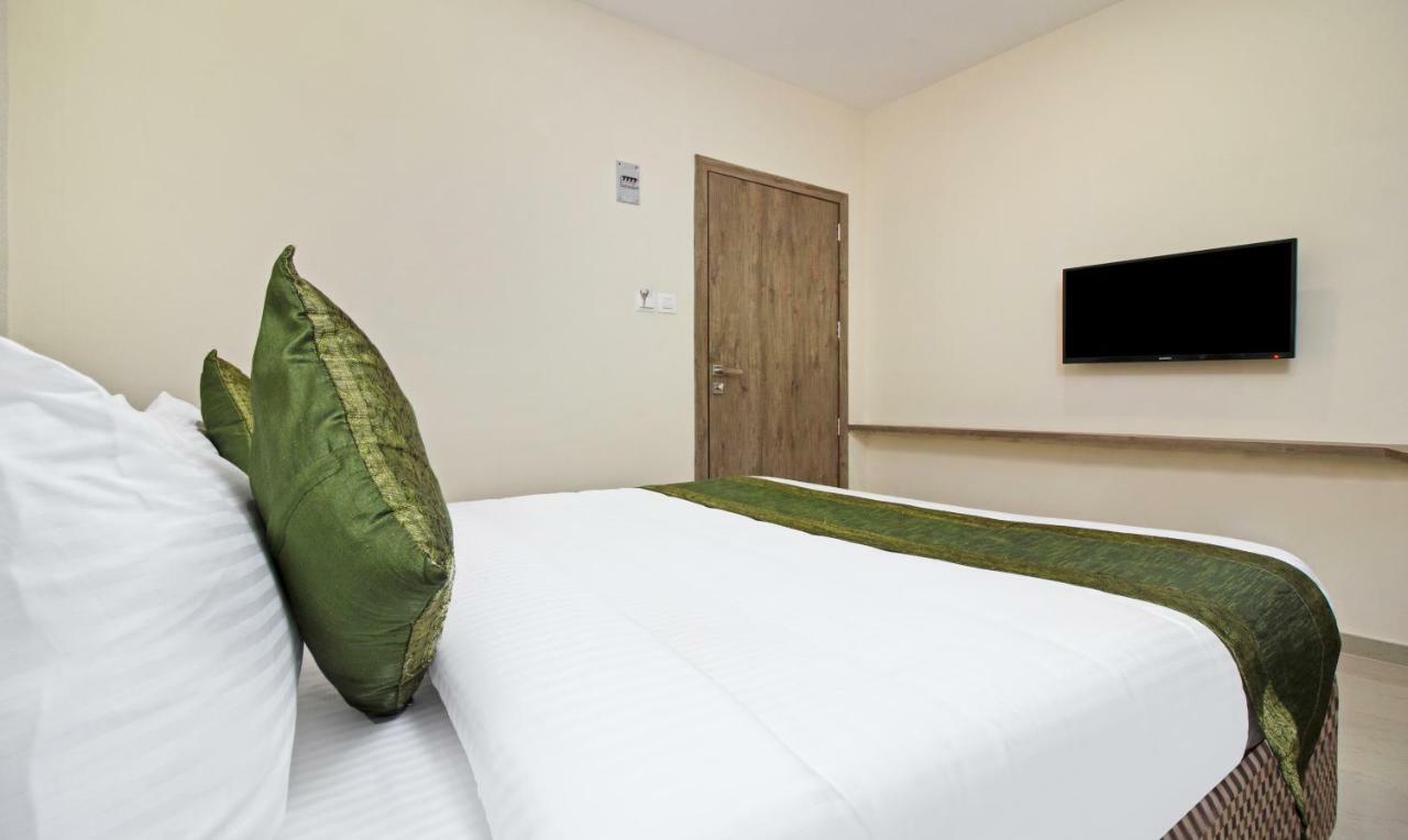 Hotel Ocean Suites Bombay Esterno foto