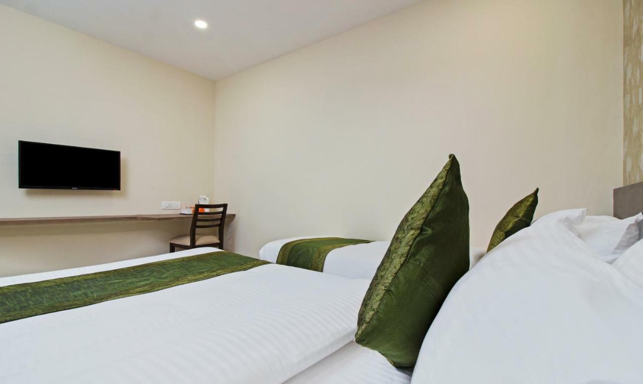 Hotel Ocean Suites Bombay Esterno foto