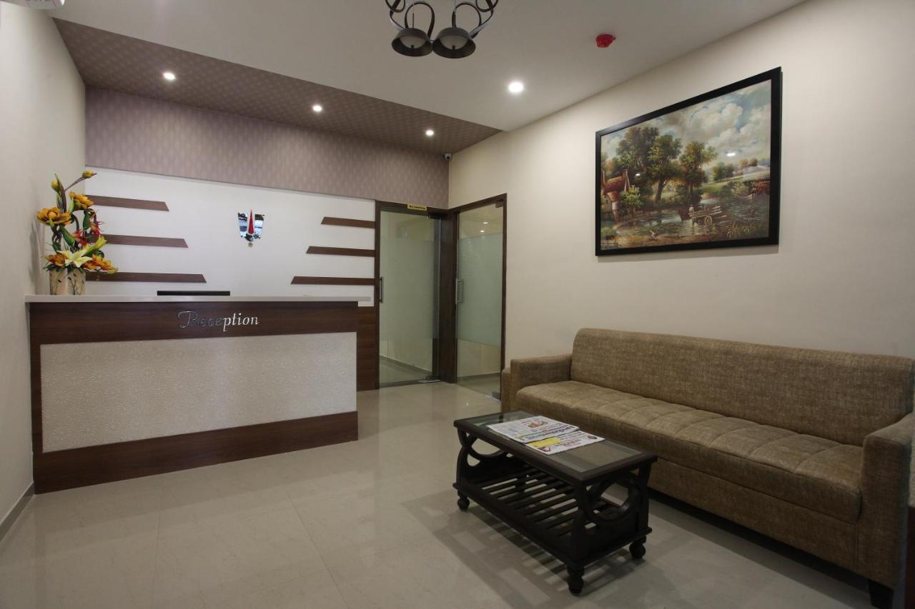 Hotel Ocean Suites Bombay Esterno foto
