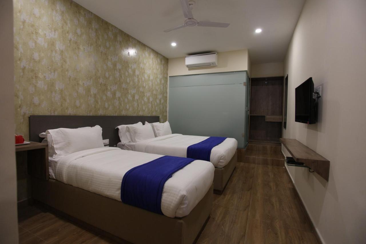 Hotel Ocean Suites Bombay Esterno foto