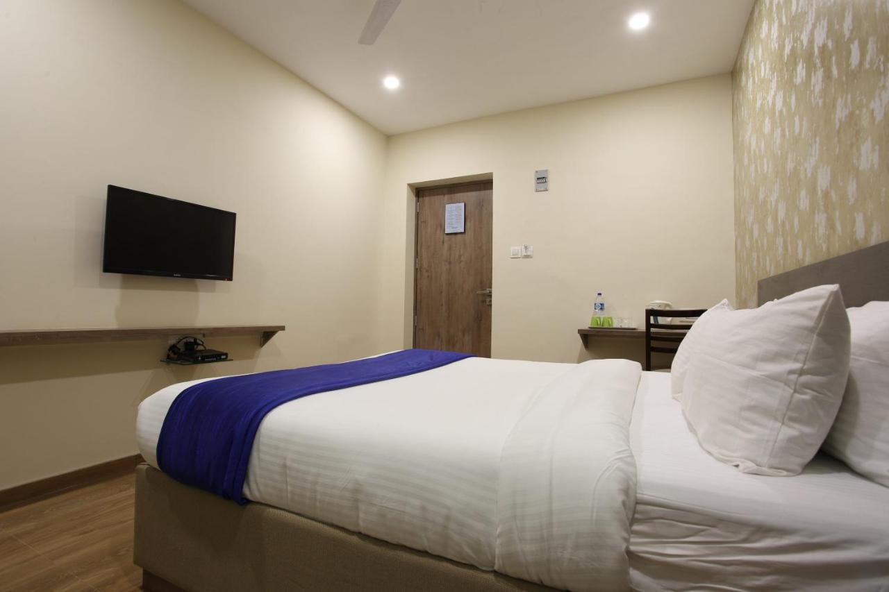 Hotel Ocean Suites Bombay Esterno foto