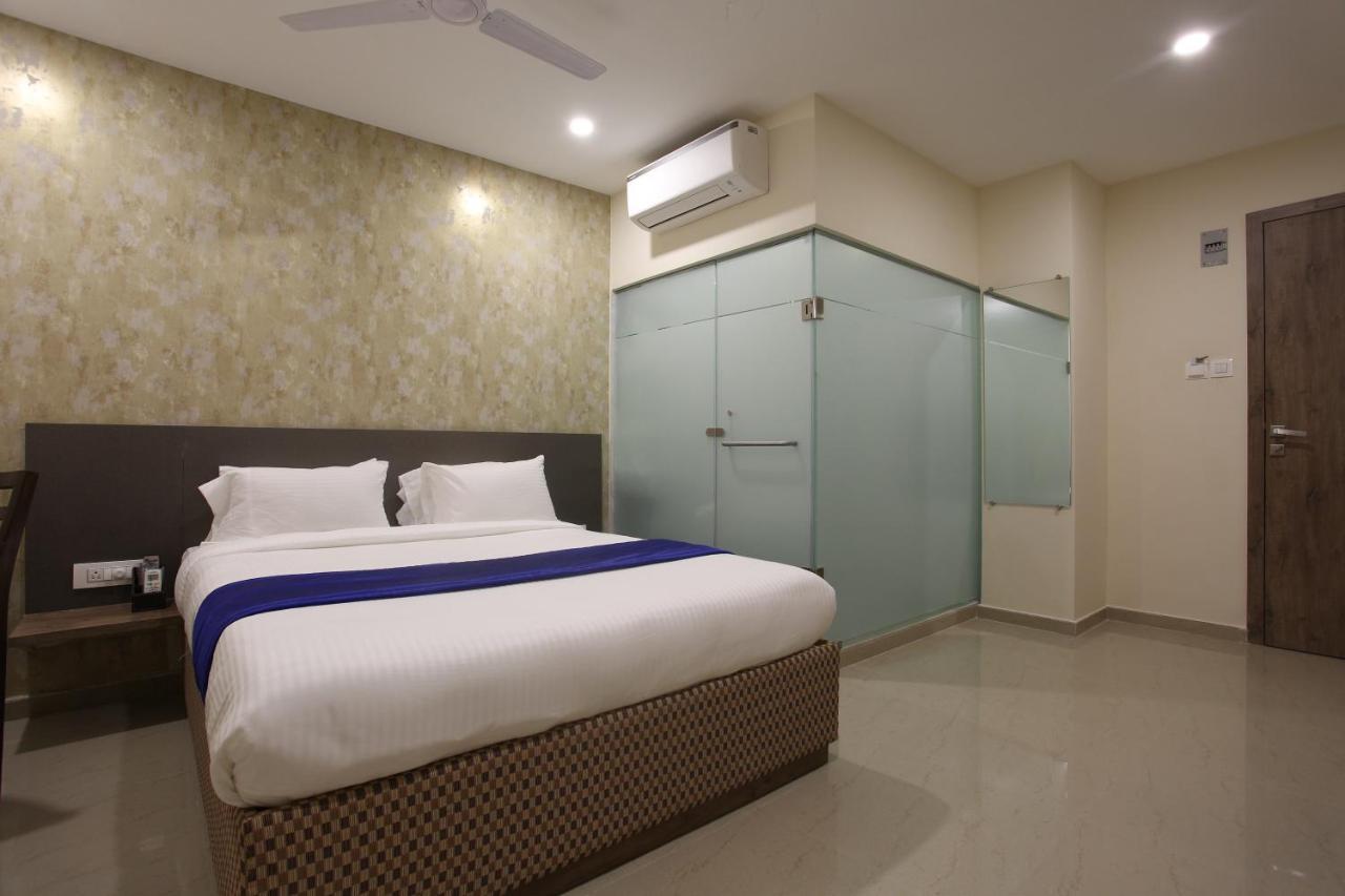 Hotel Ocean Suites Bombay Esterno foto