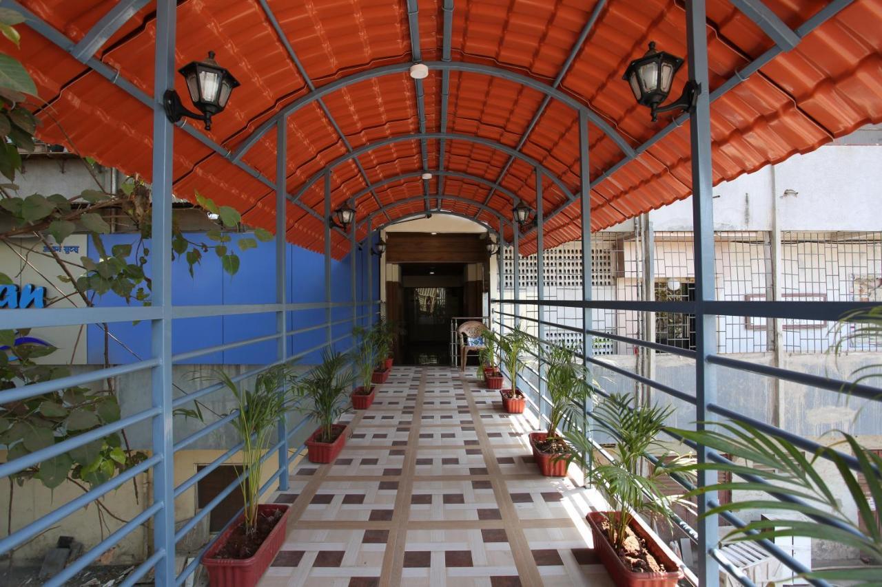 Hotel Ocean Suites Bombay Esterno foto