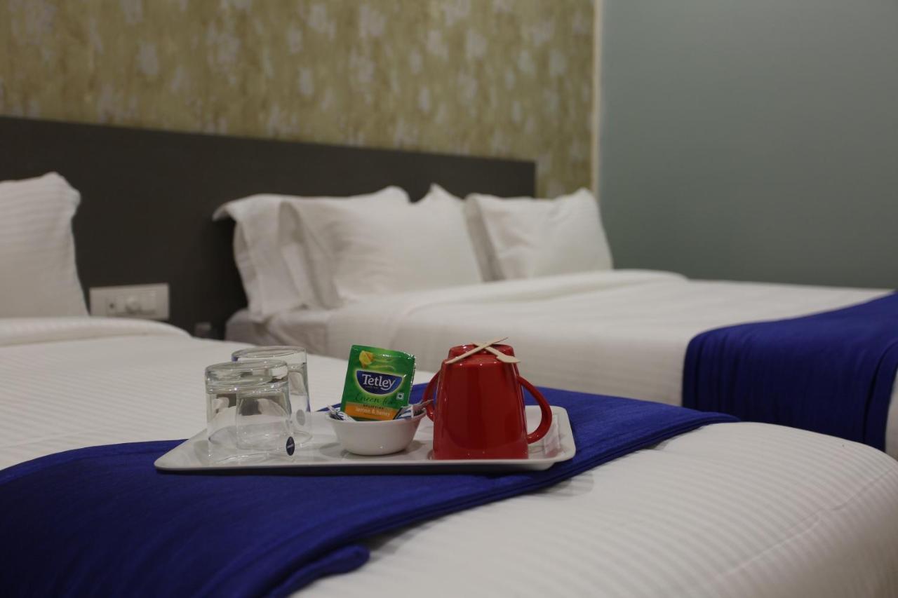 Hotel Ocean Suites Bombay Esterno foto
